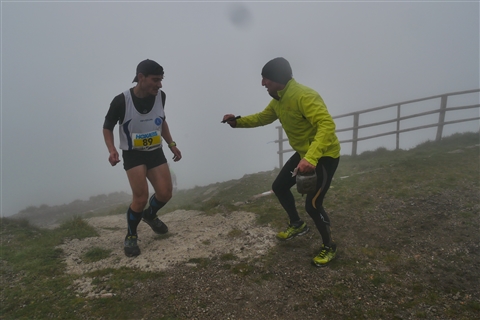 TRAIL di PIZZO San Michele N°3157 FOTO scattate a raffica in VETTA da Peppe Dalessio con nebbia e gran freddo - foto 824