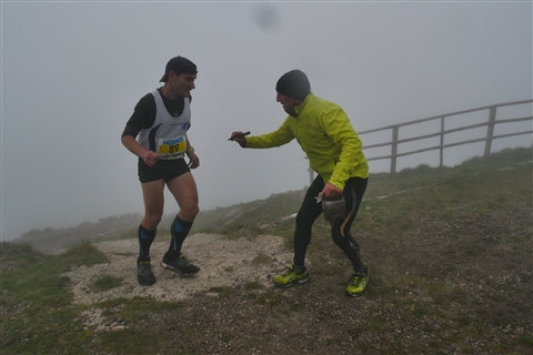 TRAIL di PIZZO San Michele N°3157 FOTO scattate a raffica in VETTA da Peppe Dalessio con nebbia e gran freddo - foto 825