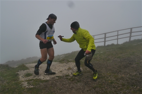 TRAIL di PIZZO San Michele N°3157 FOTO scattate a raffica in VETTA da Peppe Dalessio con nebbia e gran freddo - foto 826