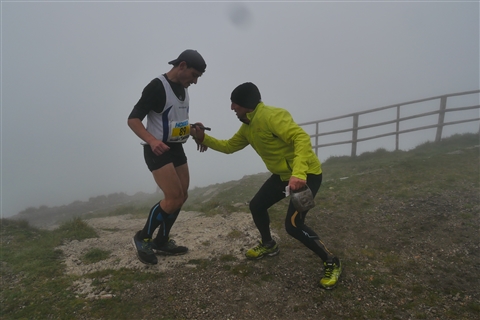 TRAIL di PIZZO San Michele N°3157 FOTO scattate a raffica in VETTA da Peppe Dalessio con nebbia e gran freddo - foto 827