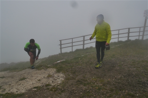 TRAIL di PIZZO San Michele N°3157 FOTO scattate a raffica in VETTA da Peppe Dalessio con nebbia e gran freddo - foto 832