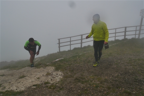 TRAIL di PIZZO San Michele N°3157 FOTO scattate a raffica in VETTA da Peppe Dalessio con nebbia e gran freddo - foto 833