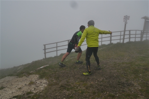 TRAIL di PIZZO San Michele N°3157 FOTO scattate a raffica in VETTA da Peppe Dalessio con nebbia e gran freddo - foto 856