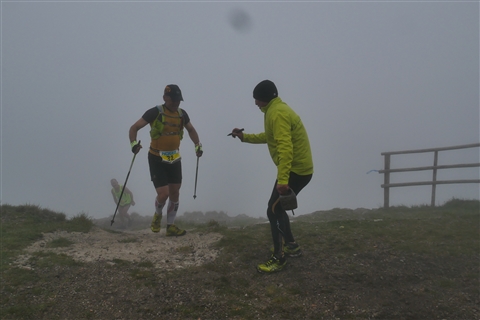 TRAIL di PIZZO San Michele N°3157 FOTO scattate a raffica in VETTA da Peppe Dalessio con nebbia e gran freddo - foto 861