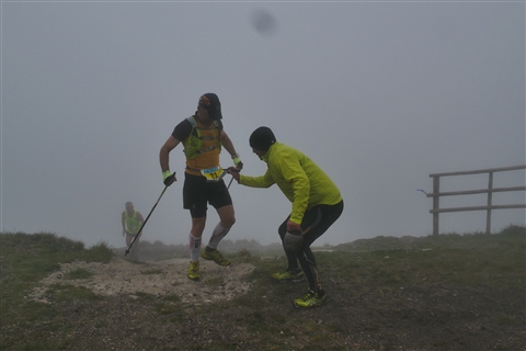 TRAIL di PIZZO San Michele N°3157 FOTO scattate a raffica in VETTA da Peppe Dalessio con nebbia e gran freddo - foto 865