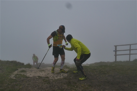 TRAIL di PIZZO San Michele N°3157 FOTO scattate a raffica in VETTA da Peppe Dalessio con nebbia e gran freddo - foto 867