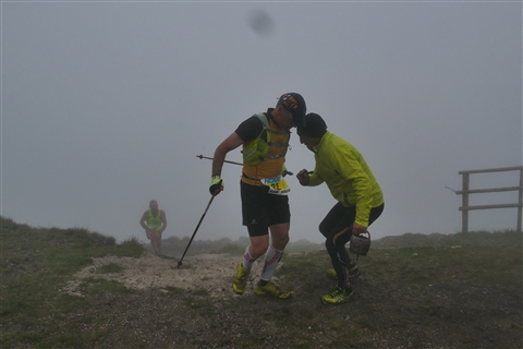 TRAIL di PIZZO San Michele N°3157 FOTO scattate a raffica in VETTA da Peppe Dalessio con nebbia e gran freddo - foto 875