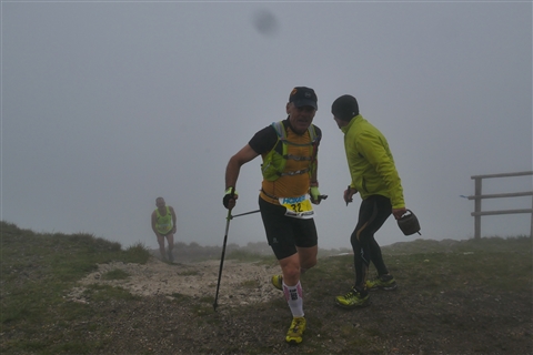 TRAIL di PIZZO San Michele N°3157 FOTO scattate a raffica in VETTA da Peppe Dalessio con nebbia e gran freddo - foto 878
