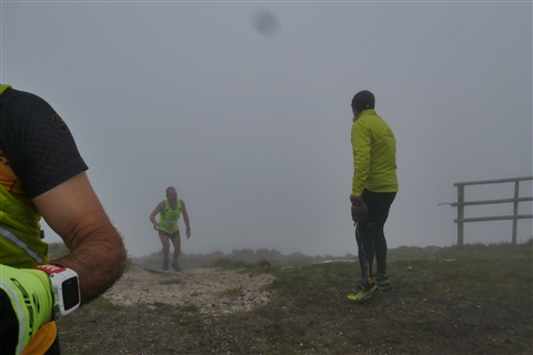 TRAIL di PIZZO San Michele N°3157 FOTO scattate a raffica in VETTA da Peppe Dalessio con nebbia e gran freddo - foto 892