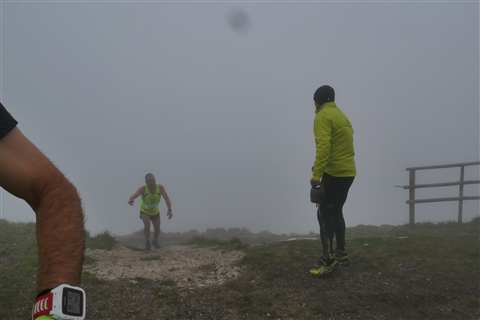 TRAIL di PIZZO San Michele N°3157 FOTO scattate a raffica in VETTA da Peppe Dalessio con nebbia e gran freddo - foto 893