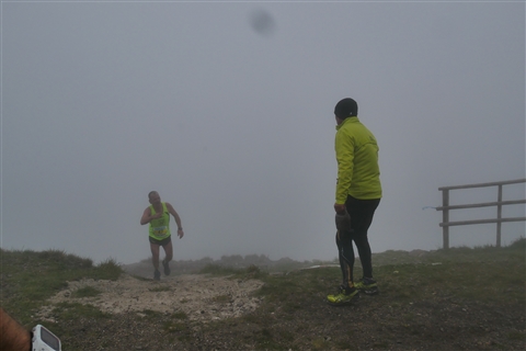 TRAIL di PIZZO San Michele N°3157 FOTO scattate a raffica in VETTA da Peppe Dalessio con nebbia e gran freddo - foto 895