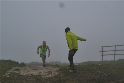 TRAIL di PIZZO San Michele N°3157 FOTO scattate a raffica in VETTA da Peppe Dalessio con nebbia e gran freddo - foto 908