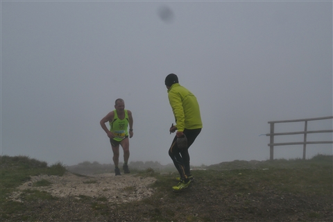 TRAIL di PIZZO San Michele N°3157 FOTO scattate a raffica in VETTA da Peppe Dalessio con nebbia e gran freddo - foto 911