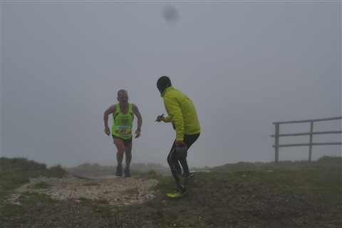 TRAIL di PIZZO San Michele N°3157 FOTO scattate a raffica in VETTA da Peppe Dalessio con nebbia e gran freddo - foto 914