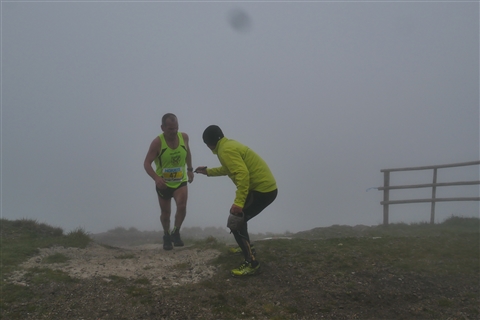 TRAIL di PIZZO San Michele N°3157 FOTO scattate a raffica in VETTA da Peppe Dalessio con nebbia e gran freddo - foto 917