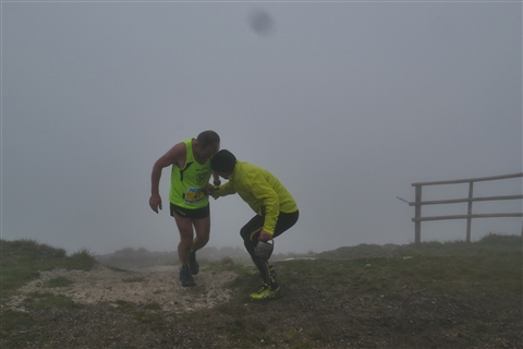 TRAIL di PIZZO San Michele N°3157 FOTO scattate a raffica in VETTA da Peppe Dalessio con nebbia e gran freddo - foto 923