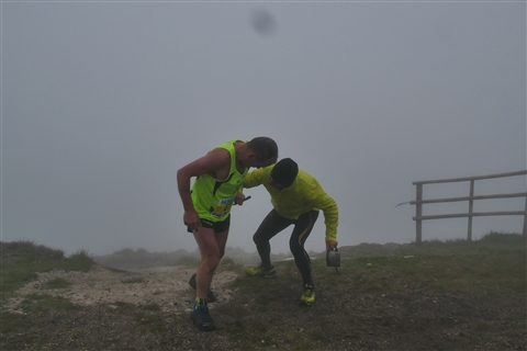 TRAIL di PIZZO San Michele N°3157 FOTO scattate a raffica in VETTA da Peppe Dalessio con nebbia e gran freddo - foto 928