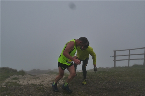 TRAIL di PIZZO San Michele N°3157 FOTO scattate a raffica in VETTA da Peppe Dalessio con nebbia e gran freddo - foto 930