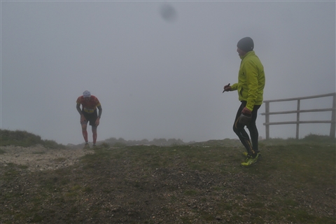 TRAIL di PIZZO San Michele N°3157 FOTO scattate a raffica in VETTA da Peppe Dalessio con nebbia e gran freddo - foto 943