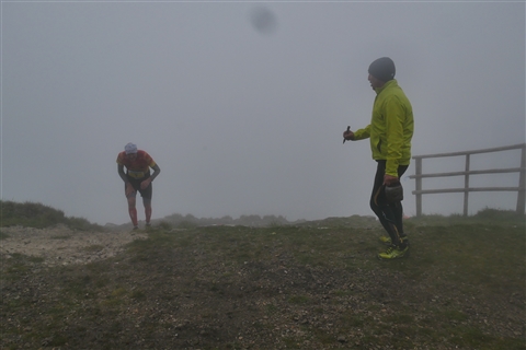TRAIL di PIZZO San Michele N°3157 FOTO scattate a raffica in VETTA da Peppe Dalessio con nebbia e gran freddo - foto 944