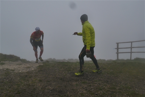 TRAIL di PIZZO San Michele N°3157 FOTO scattate a raffica in VETTA da Peppe Dalessio con nebbia e gran freddo - foto 955