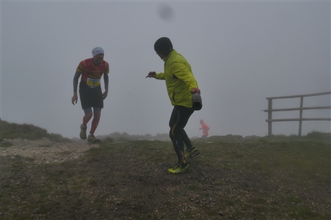TRAIL di PIZZO San Michele N°3157 FOTO scattate a raffica in VETTA da Peppe Dalessio con nebbia e gran freddo - foto 958