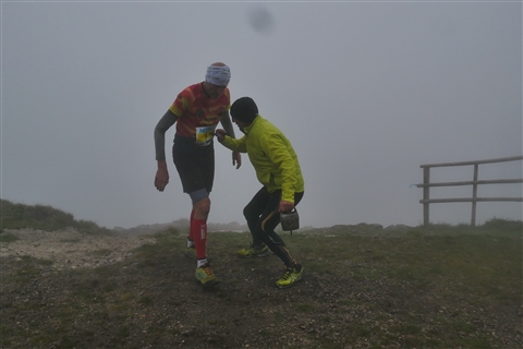 TRAIL di PIZZO San Michele N°3157 FOTO scattate a raffica in VETTA da Peppe Dalessio con nebbia e gran freddo - foto 967