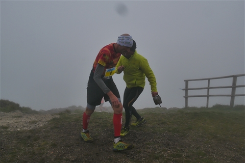 TRAIL di PIZZO San Michele N°3157 FOTO scattate a raffica in VETTA da Peppe Dalessio con nebbia e gran freddo - foto 971