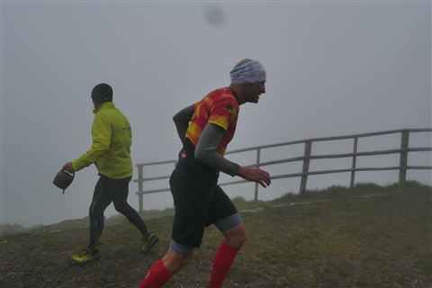 TRAIL di PIZZO San Michele N°3157 FOTO scattate a raffica in VETTA da Peppe Dalessio con nebbia e gran freddo - foto 977