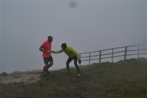 TRAIL di PIZZO San Michele N°3157 FOTO scattate a raffica in VETTA da Peppe Dalessio con nebbia e gran freddo - foto 989