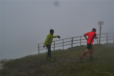 TRAIL di PIZZO San Michele N°3157 FOTO scattate a raffica in VETTA da Peppe Dalessio con nebbia e gran freddo - foto 1005