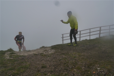 TRAIL di PIZZO San Michele N°3157 FOTO scattate a raffica in VETTA da Peppe Dalessio con nebbia e gran freddo - foto 1014