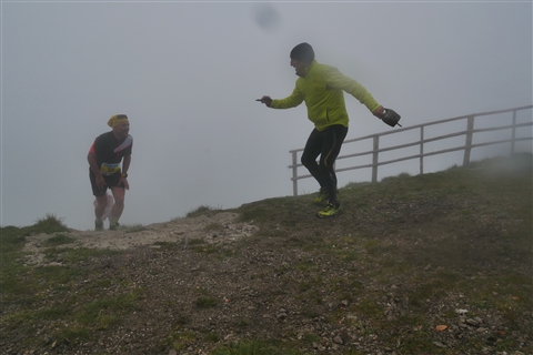 TRAIL di PIZZO San Michele N°3157 FOTO scattate a raffica in VETTA da Peppe Dalessio con nebbia e gran freddo - foto 1020