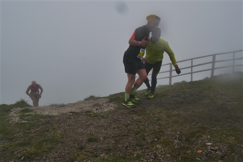 TRAIL di PIZZO San Michele N°3157 FOTO scattate a raffica in VETTA da Peppe Dalessio con nebbia e gran freddo - foto 1039