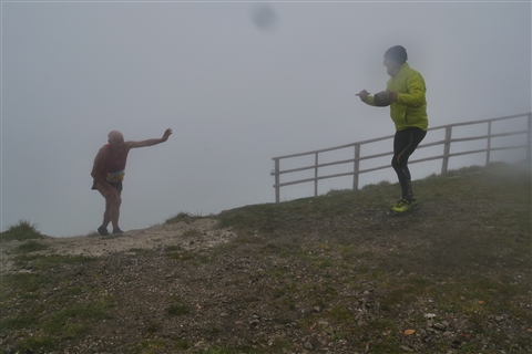 TRAIL di PIZZO San Michele N°3157 FOTO scattate a raffica in VETTA da Peppe Dalessio con nebbia e gran freddo - foto 1055