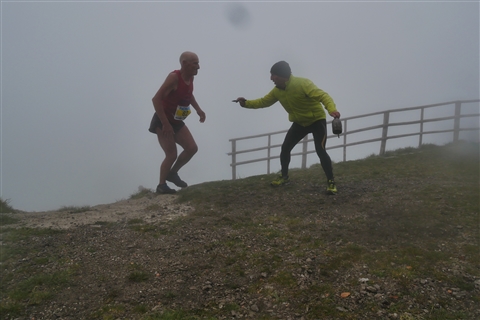 TRAIL di PIZZO San Michele N°3157 FOTO scattate a raffica in VETTA da Peppe Dalessio con nebbia e gran freddo - foto 1064
