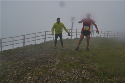 TRAIL di PIZZO San Michele N°3157 FOTO scattate a raffica in VETTA da Peppe Dalessio con nebbia e gran freddo - foto 1086