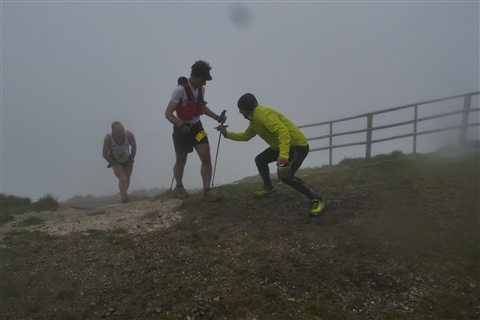 TRAIL di PIZZO San Michele N°3157 FOTO scattate a raffica in VETTA da Peppe Dalessio con nebbia e gran freddo - foto 1105