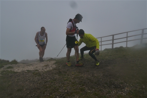 TRAIL di PIZZO San Michele N°3157 FOTO scattate a raffica in VETTA da Peppe Dalessio con nebbia e gran freddo - foto 1113