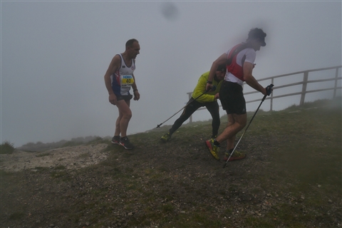 TRAIL di PIZZO San Michele N°3157 FOTO scattate a raffica in VETTA da Peppe Dalessio con nebbia e gran freddo - foto 1124