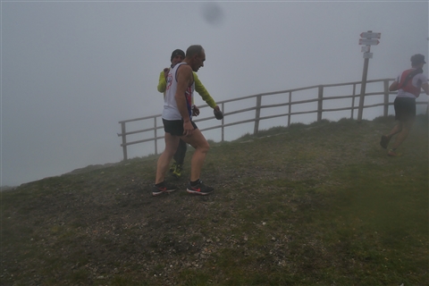 TRAIL di PIZZO San Michele N°3157 FOTO scattate a raffica in VETTA da Peppe Dalessio con nebbia e gran freddo - foto 1141