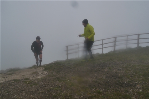 TRAIL di PIZZO San Michele N°3157 FOTO scattate a raffica in VETTA da Peppe Dalessio con nebbia e gran freddo - foto 1190