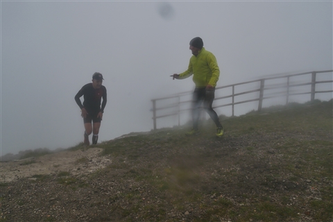 TRAIL di PIZZO San Michele N°3157 FOTO scattate a raffica in VETTA da Peppe Dalessio con nebbia e gran freddo - foto 1193
