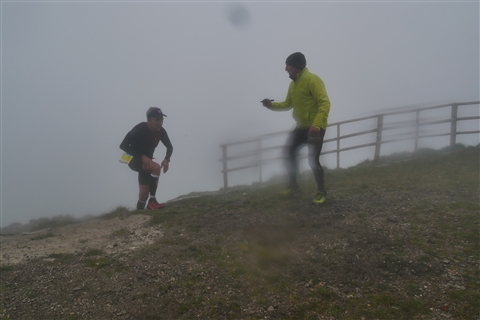 TRAIL di PIZZO San Michele N°3157 FOTO scattate a raffica in VETTA da Peppe Dalessio con nebbia e gran freddo - foto 1196
