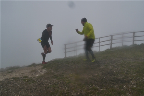 TRAIL di PIZZO San Michele N°3157 FOTO scattate a raffica in VETTA da Peppe Dalessio con nebbia e gran freddo - foto 1199