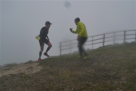 TRAIL di PIZZO San Michele N°3157 FOTO scattate a raffica in VETTA da Peppe Dalessio con nebbia e gran freddo - foto 1200