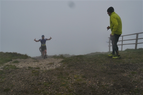 TRAIL di PIZZO San Michele N°3157 FOTO scattate a raffica in VETTA da Peppe Dalessio con nebbia e gran freddo - foto 1228