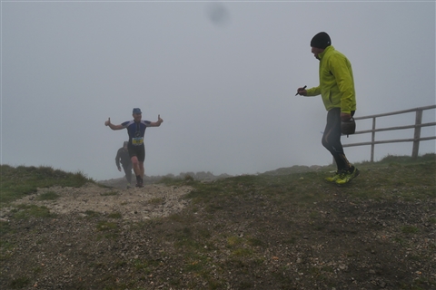 TRAIL di PIZZO San Michele N°3157 FOTO scattate a raffica in VETTA da Peppe Dalessio con nebbia e gran freddo - foto 1233