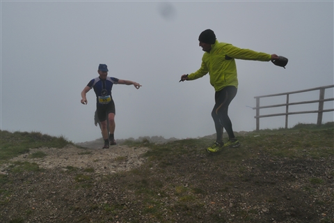 TRAIL di PIZZO San Michele N°3157 FOTO scattate a raffica in VETTA da Peppe Dalessio con nebbia e gran freddo - foto 1246