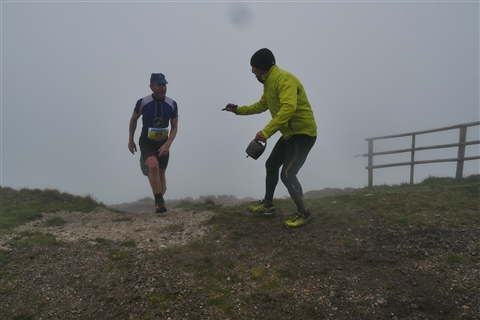 TRAIL di PIZZO San Michele N°3157 FOTO scattate a raffica in VETTA da Peppe Dalessio con nebbia e gran freddo - foto 1251